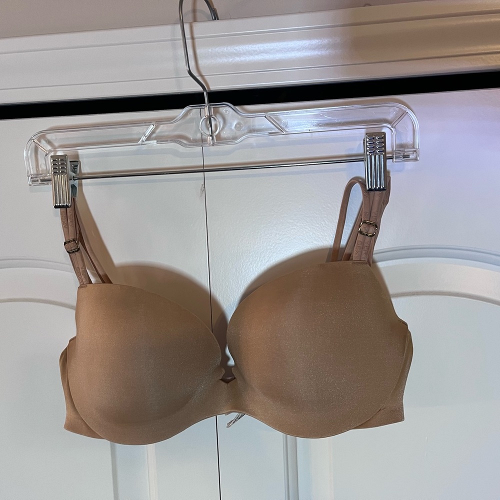Victoria Secret 36C Demi bra